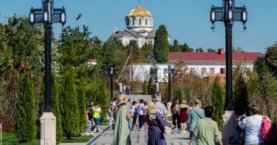 Остановка на маршруте — Новый Херсонес